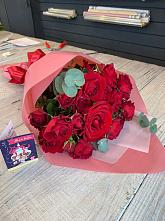Букет цветов из:  Розы #REPLACE_PRED# Куминский