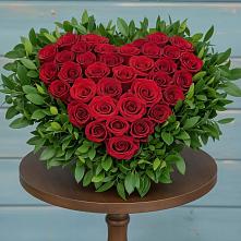 Цветочная композиция из Розы в виде сердца #REPLACE_PRED# Куминский