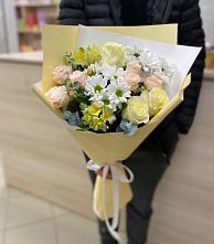 Букет цветов из:  Альстромерии, Розы и Хризантемы в Куминский