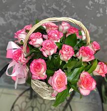 Цветочная композиция из Розы в корзине в Куминский